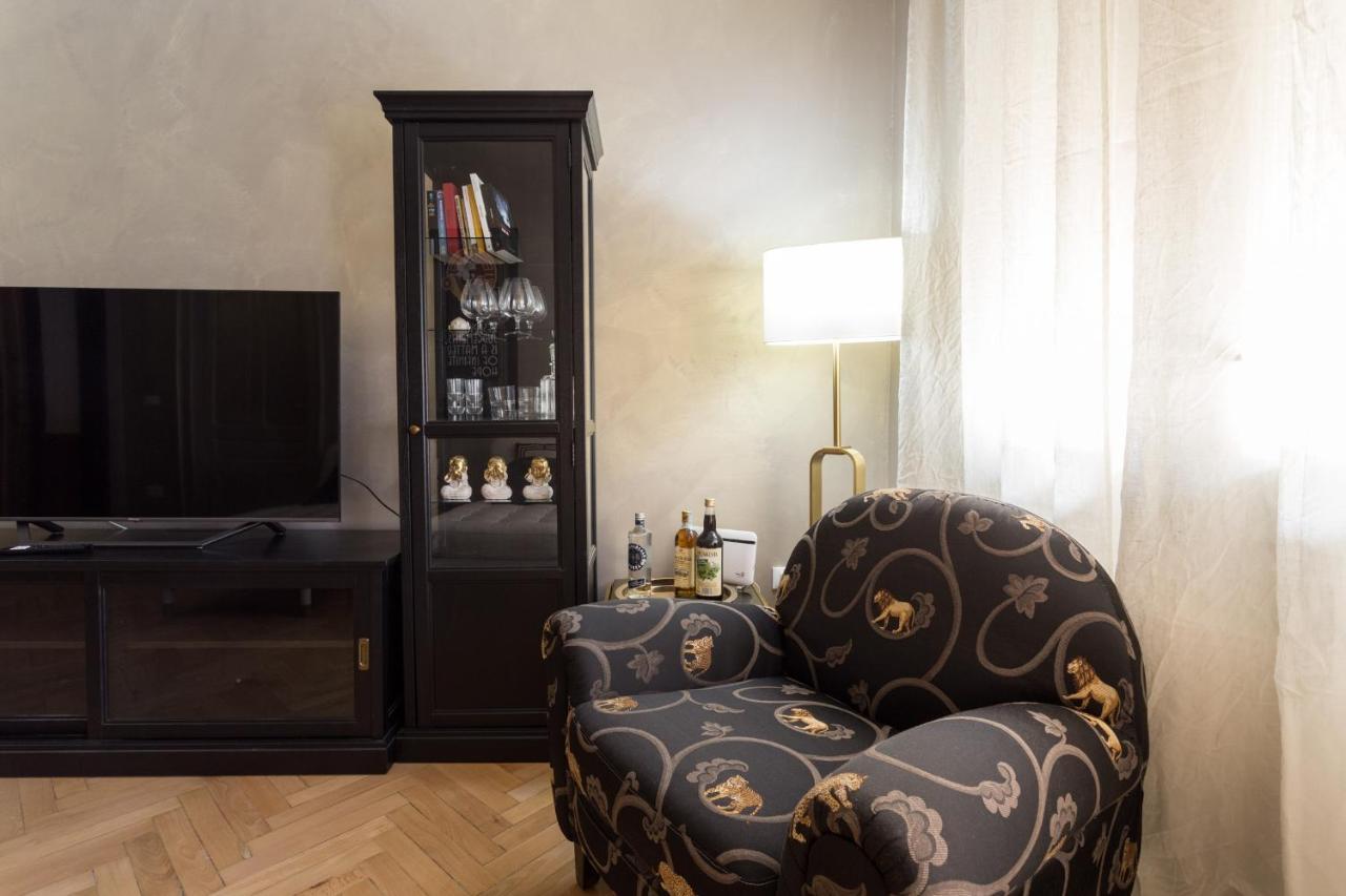 La Casa Di Gatsby Lusso In Pieno Centro Con Parcheggio Apartamento Gorizia Exterior foto